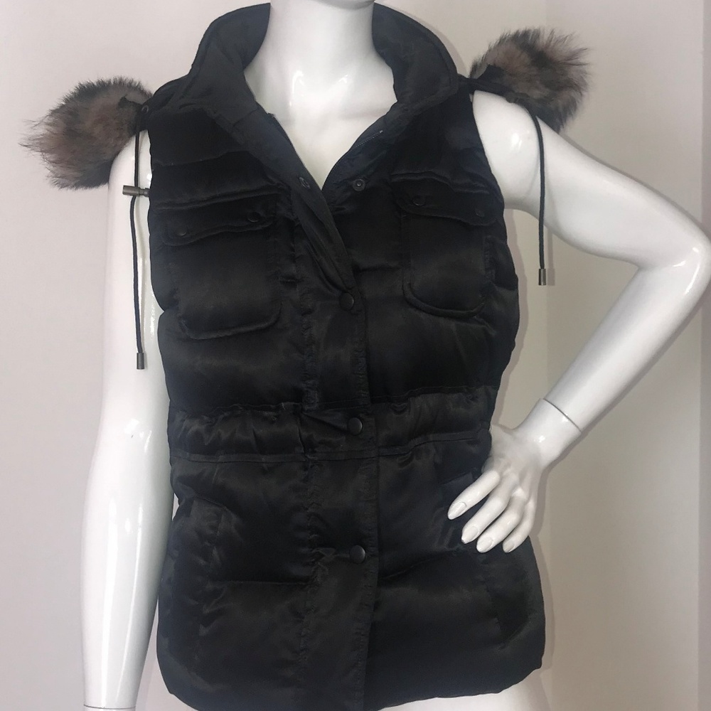 Banana Republic Black Sateen Down Puffer Vest